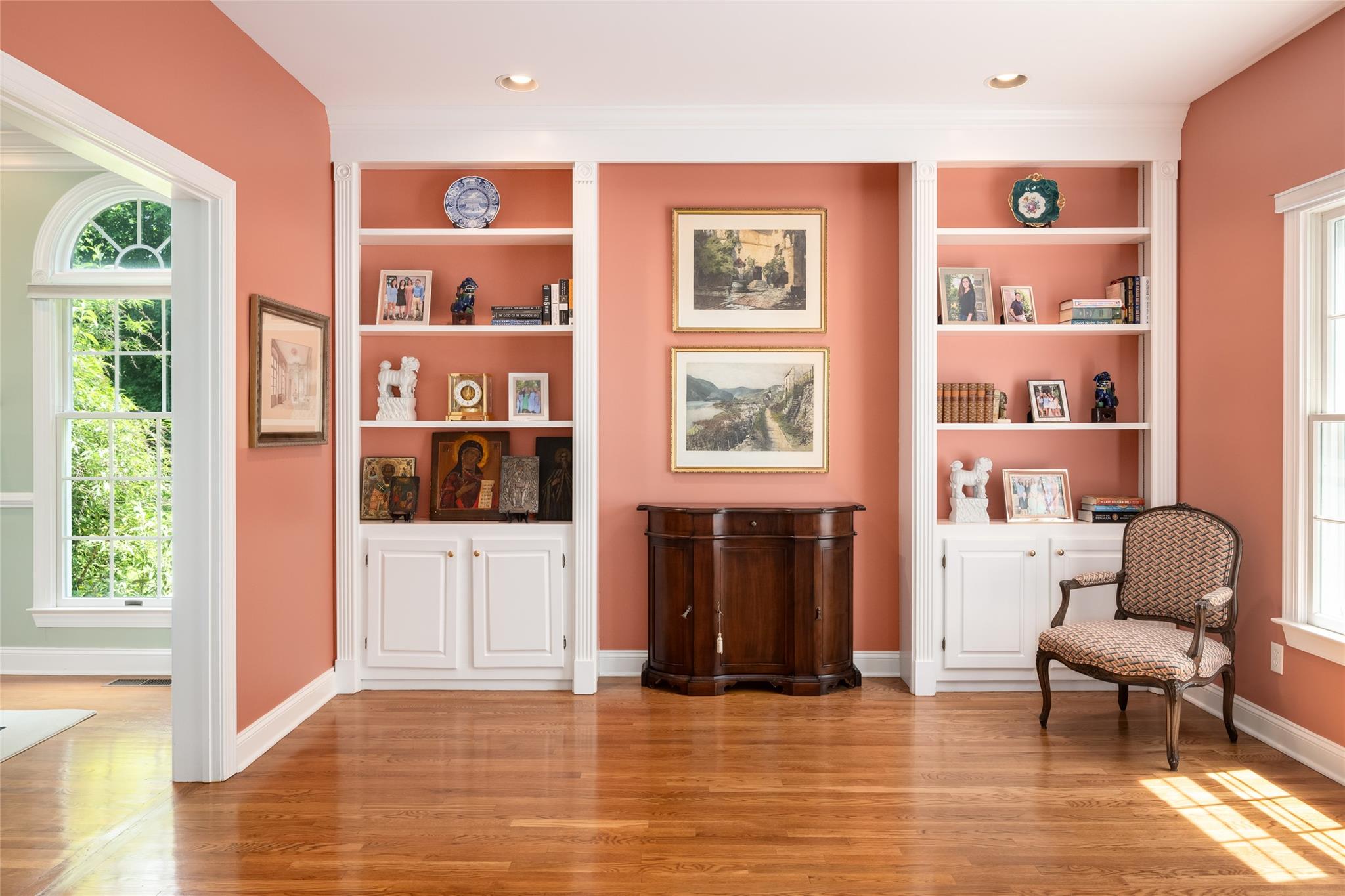 8 Paddock Road, White Plains, New York image 6