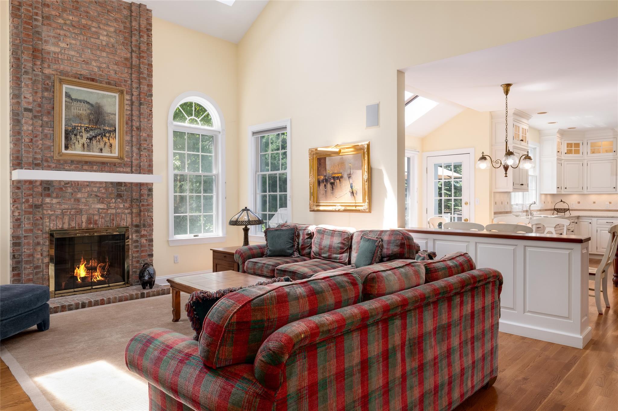8 Paddock Road, White Plains, New York image 13