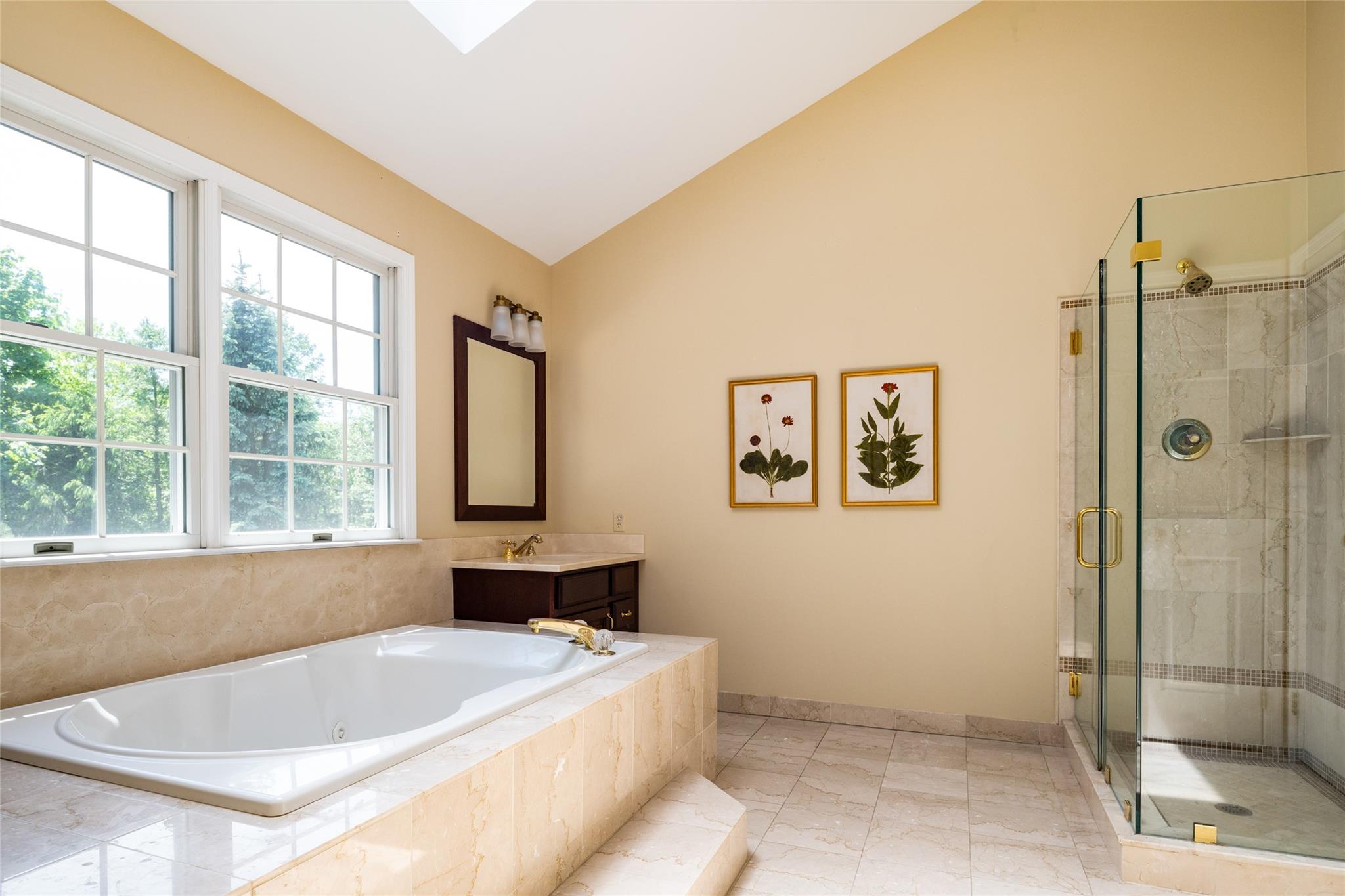 8 Paddock Road, White Plains, New York image 16