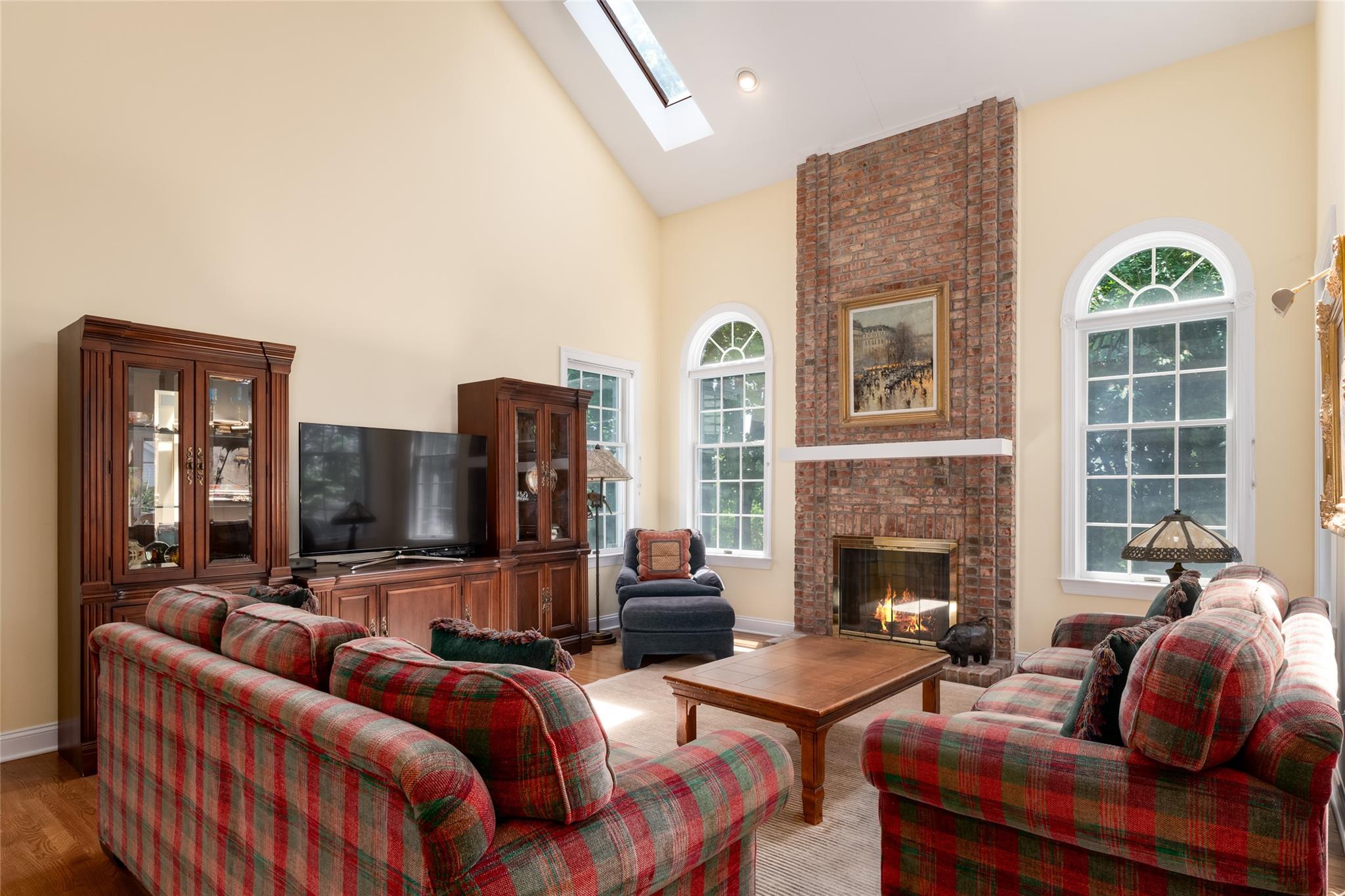 8 Paddock Road, White Plains, New York image 12