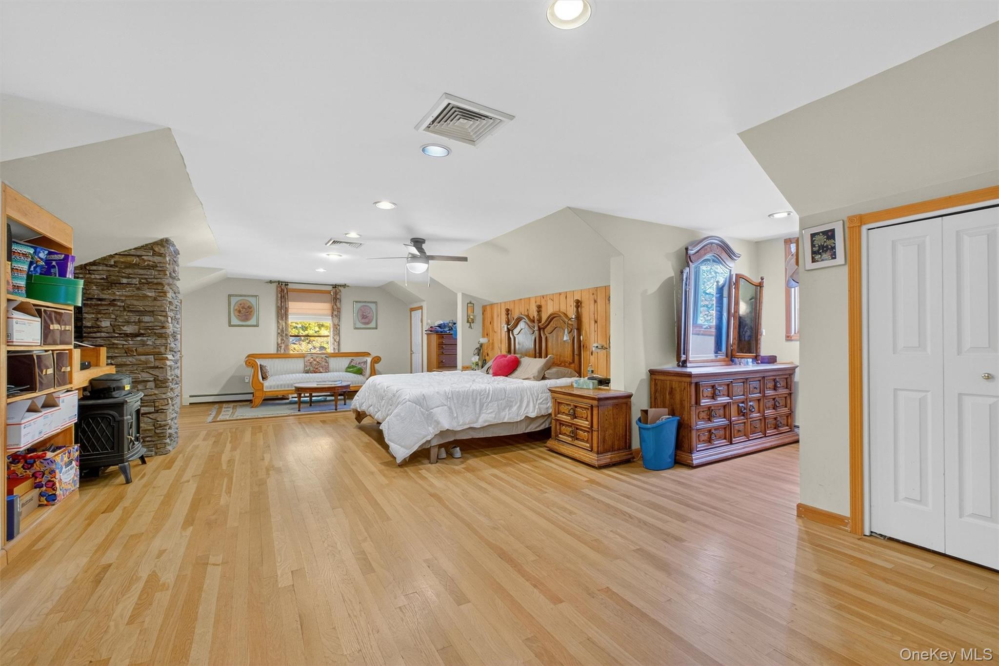 Carmel, New York 10512, United States, 3 Bedrooms Bedrooms, ,5 BathroomsBathrooms,Residential,Coming Soon,231036