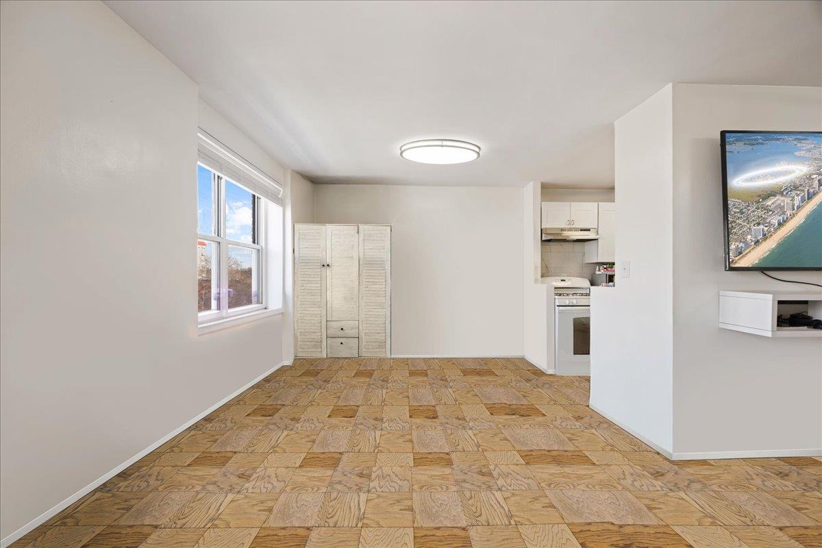16 Lake Street #7B, White Plains, New York image 8