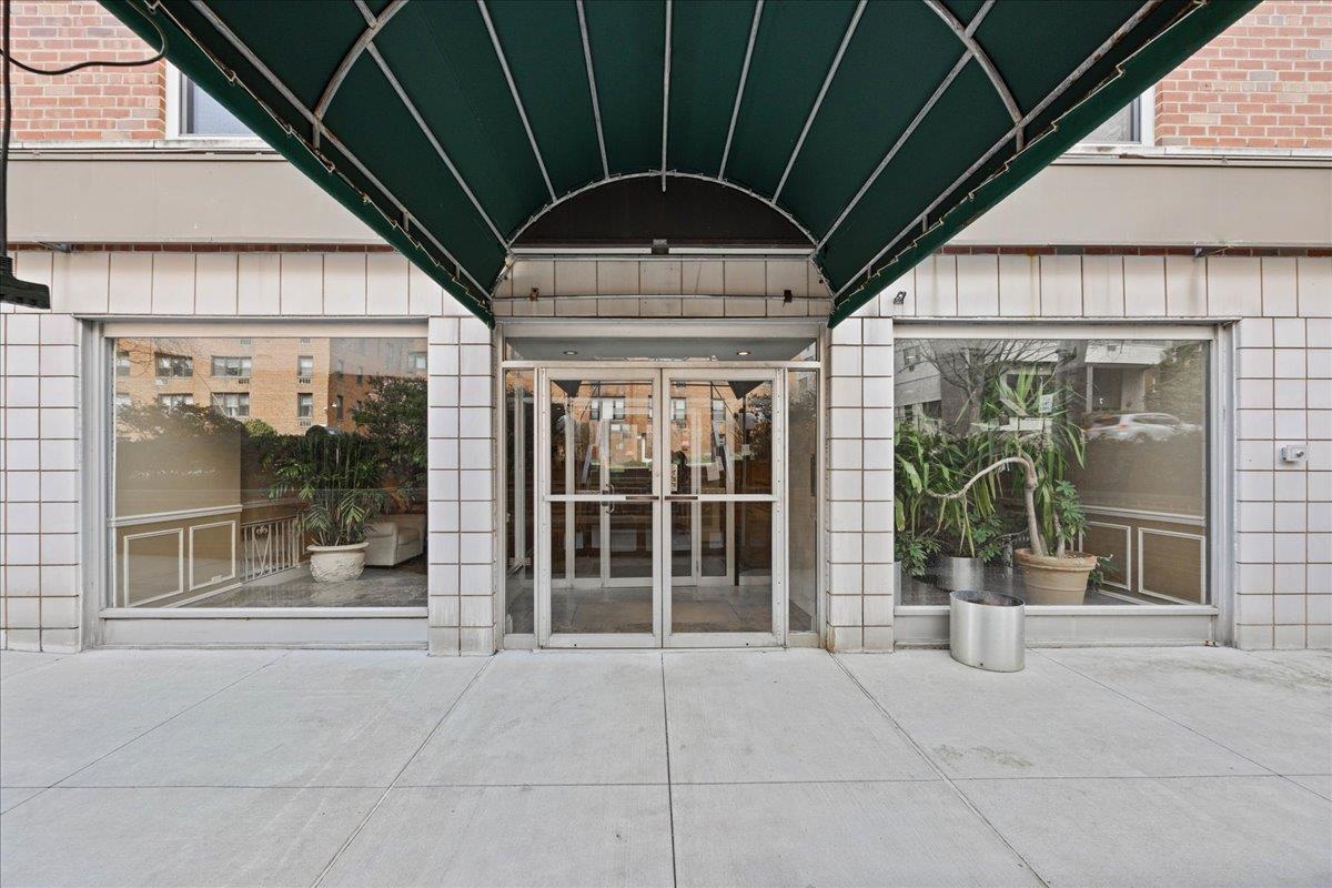 16 Lake Street #7B, White Plains, New York image 2