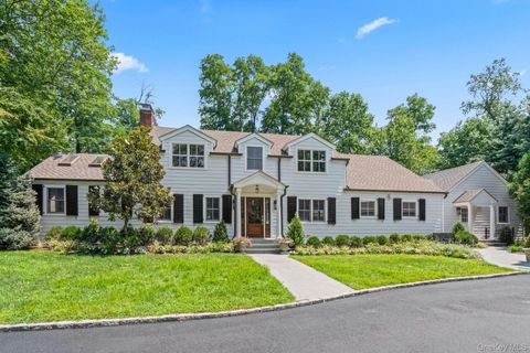 1692 Route 25A/ Private RD Laurel Hollow NY 11791