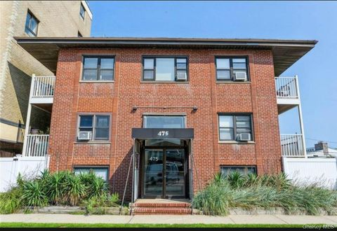 Photo of 475 W Broadway #B2, Long Beach, NY 11561 (MLS # 936223)