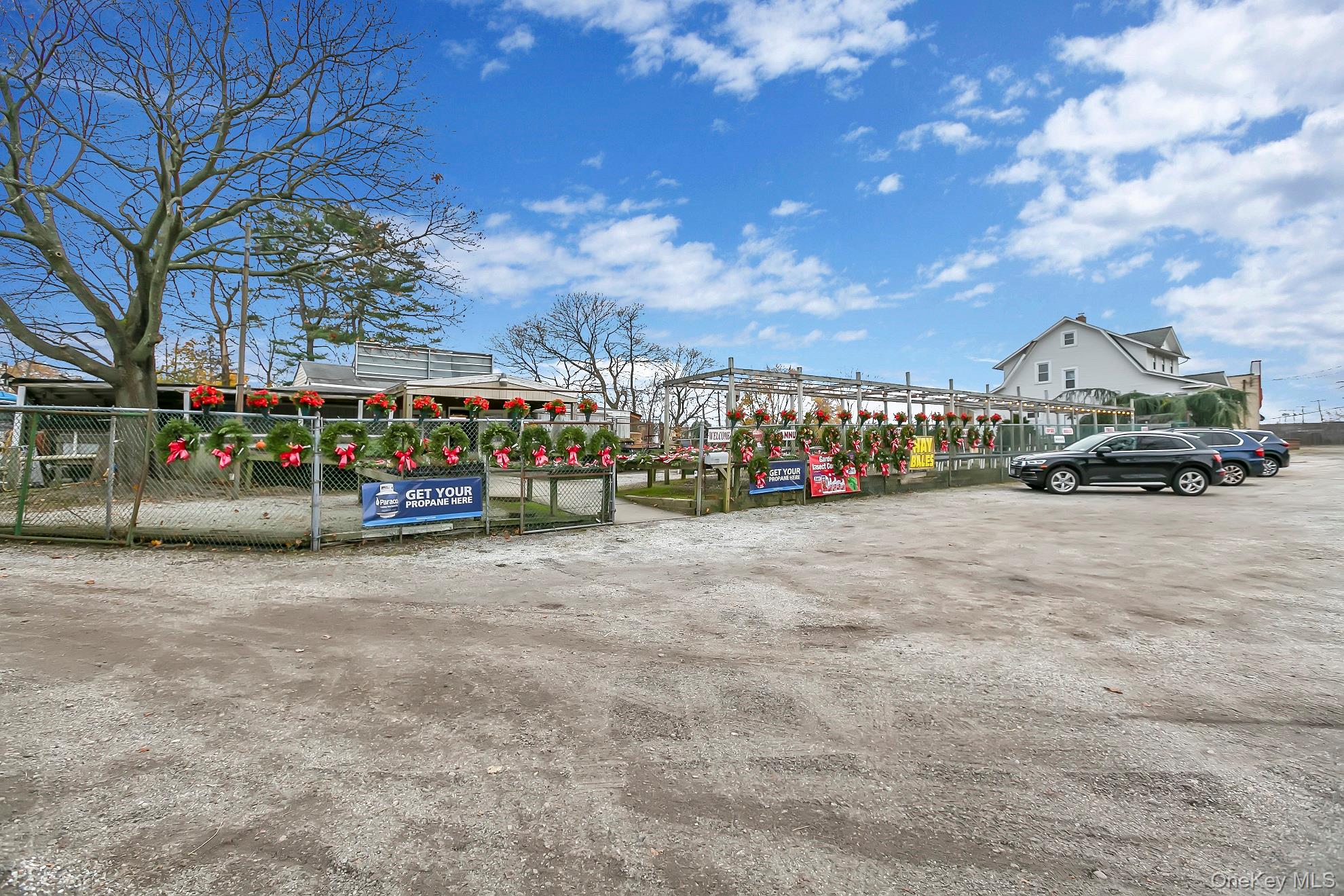 42 Hempstead Turnpike