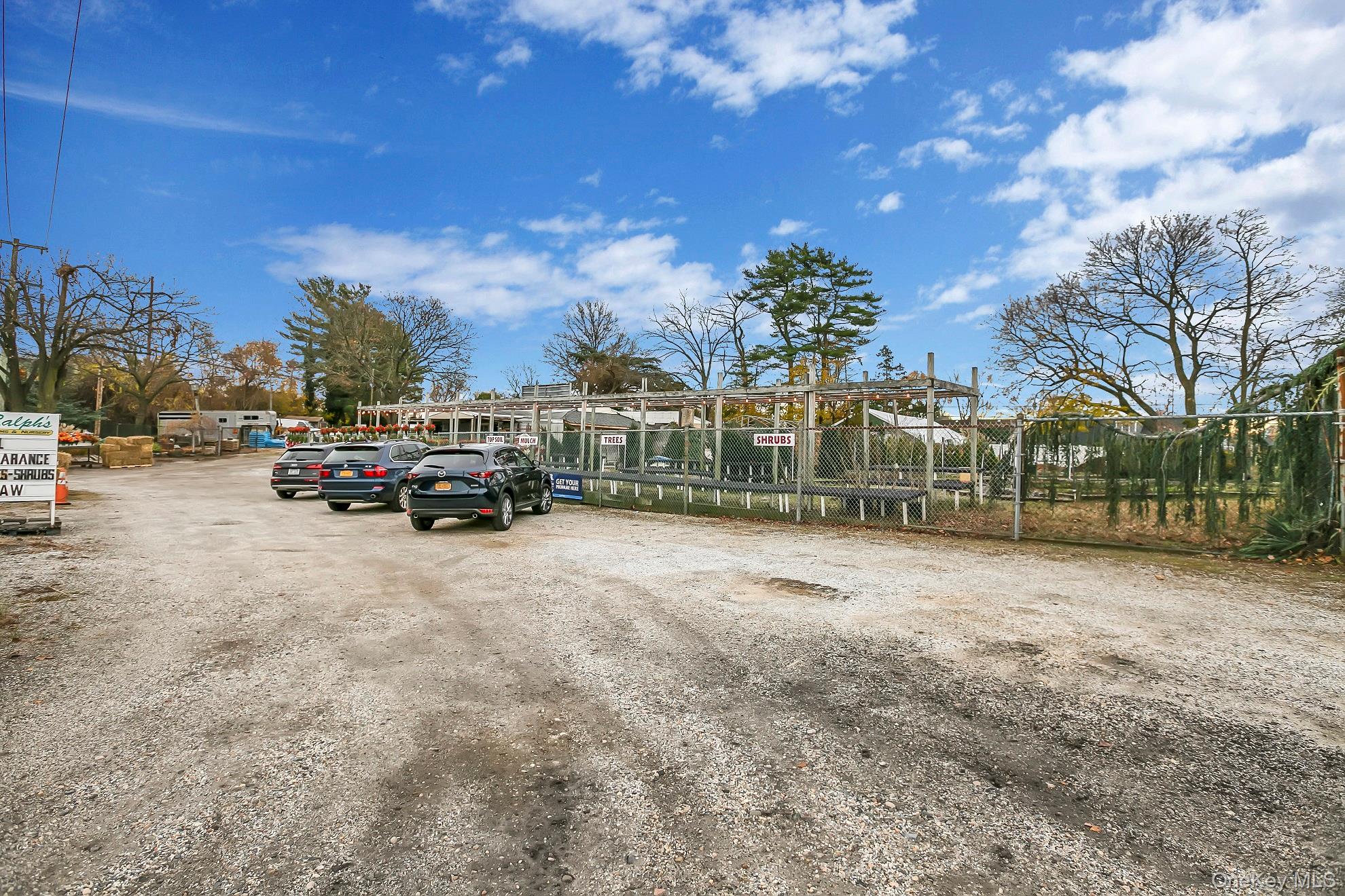 42 Hempstead Turnpike