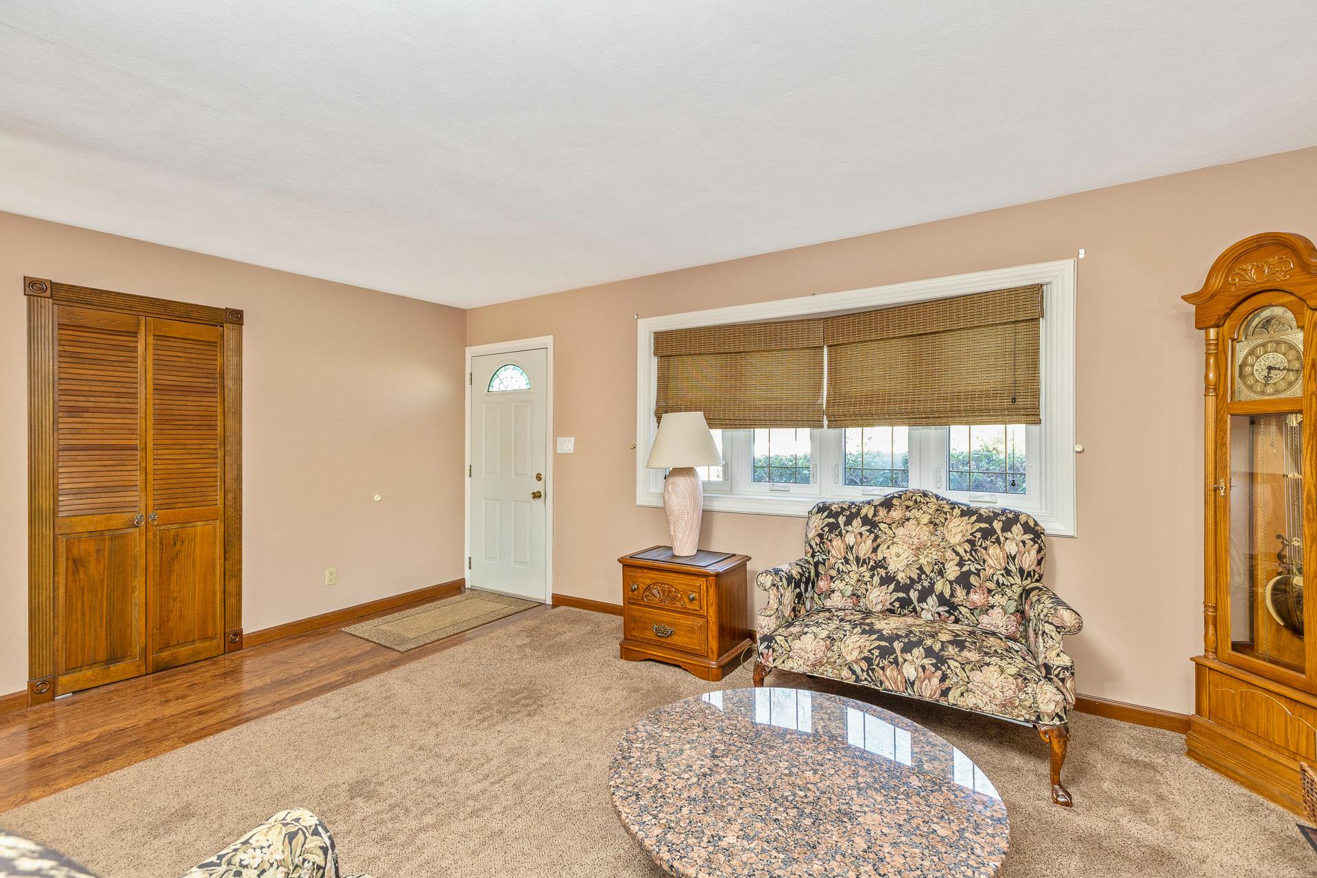 14 Bristol Street, Islip Terrace, New York image 9