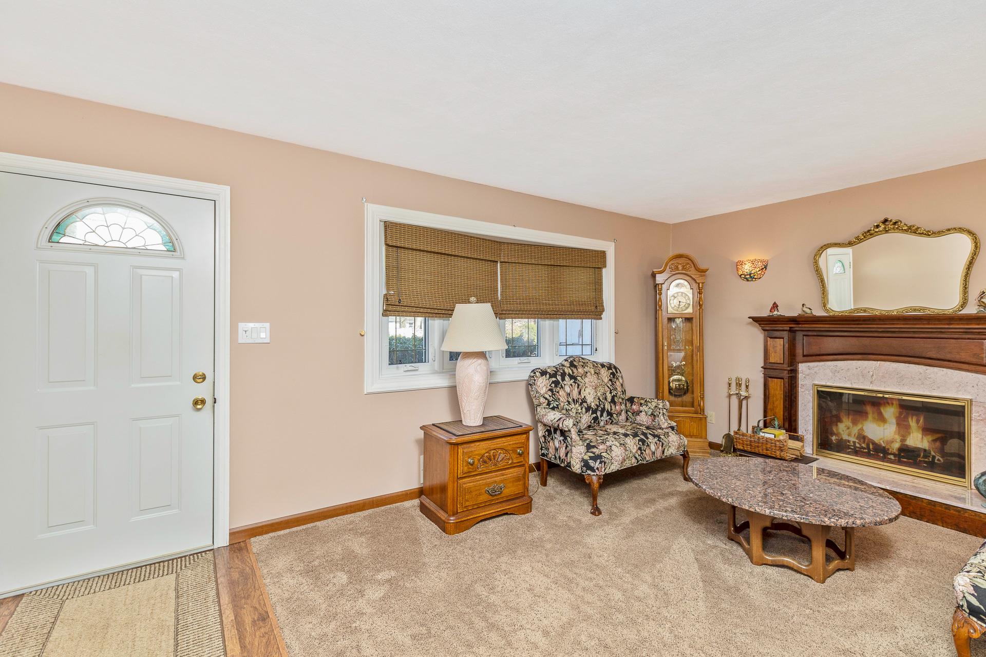 14 Bristol Street, Islip Terrace, New York image 6