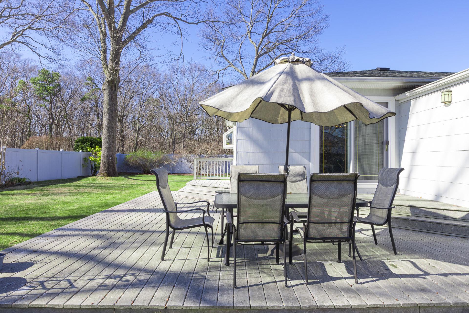 14 Bristol Street, Islip Terrace, New York image 26