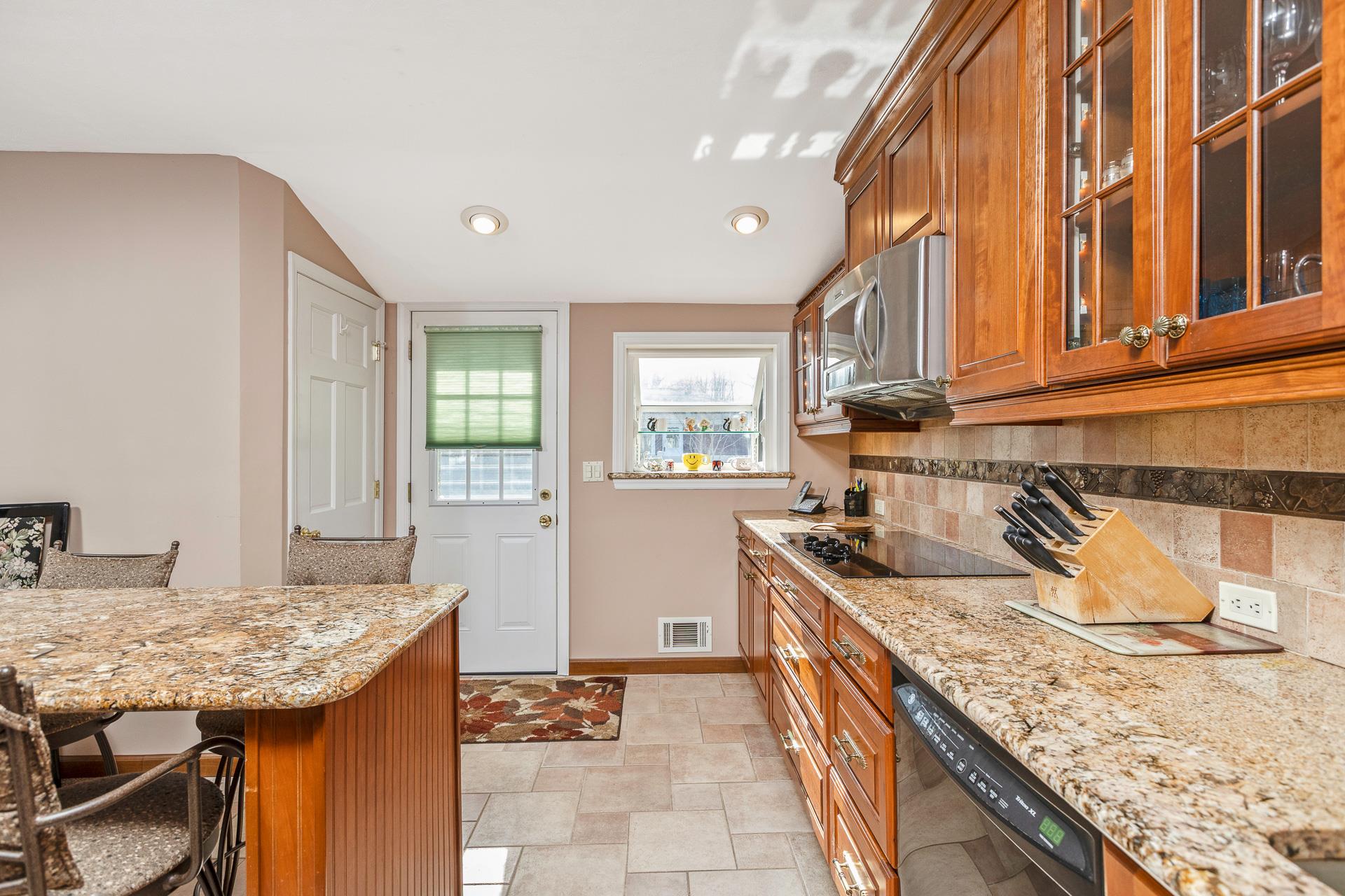 14 Bristol Street, Islip Terrace, New York image 16