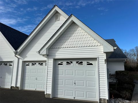 47 Summerfield Lane N Riverhead NY 11901