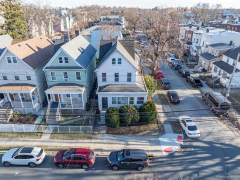 Homes For Sale - 164 W 2nd Street<br/> Mount Vernon, NY 10550