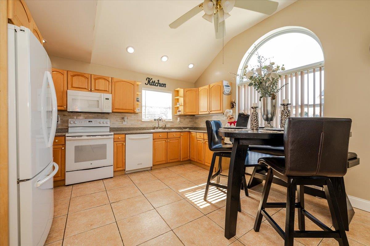 1550 6 Street, West Babylon, New York image 6
