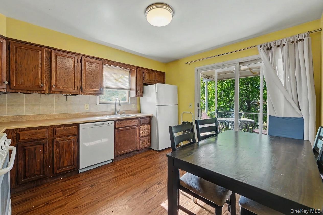23 Ridgewood Avenue