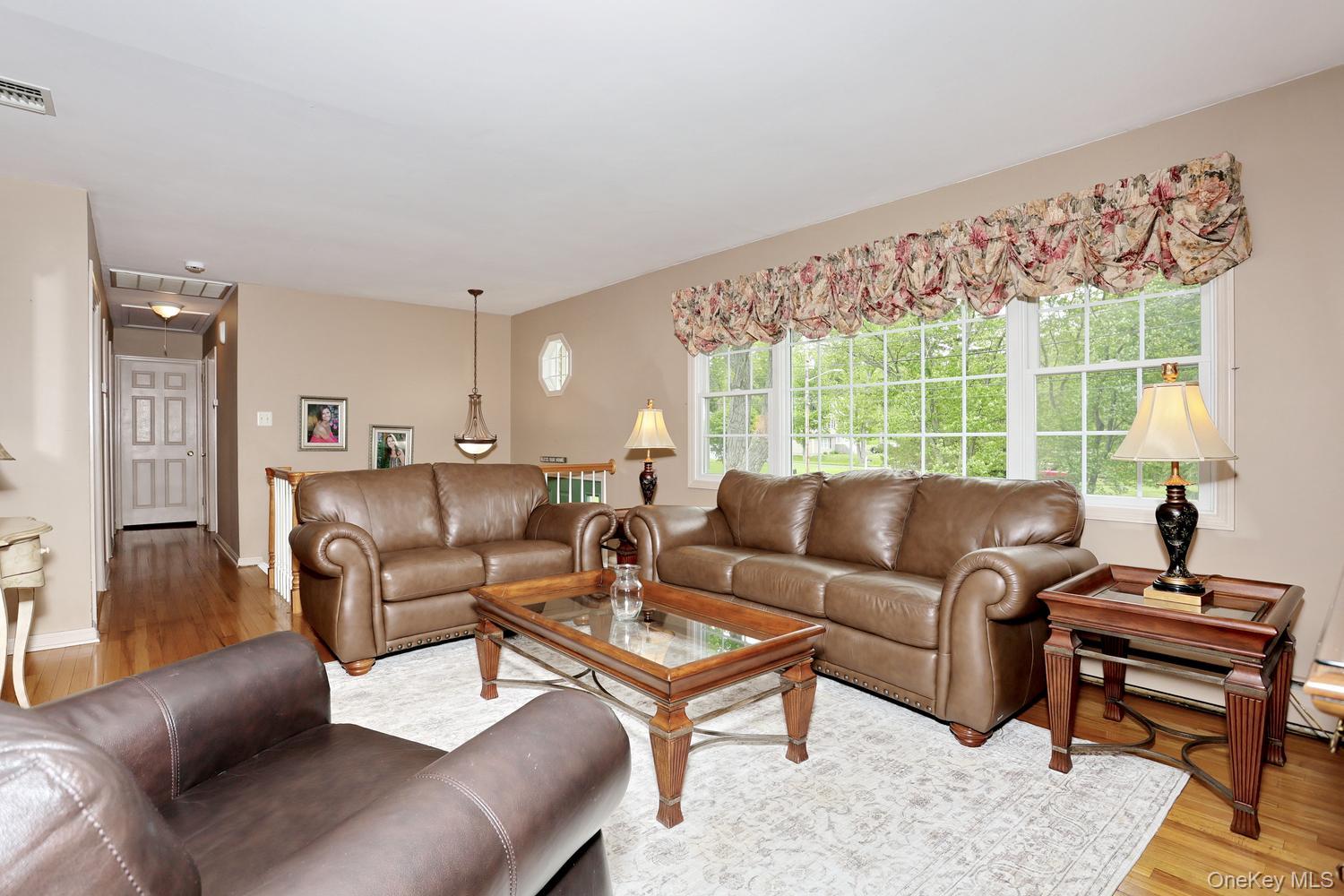 55 Stonewall Lane