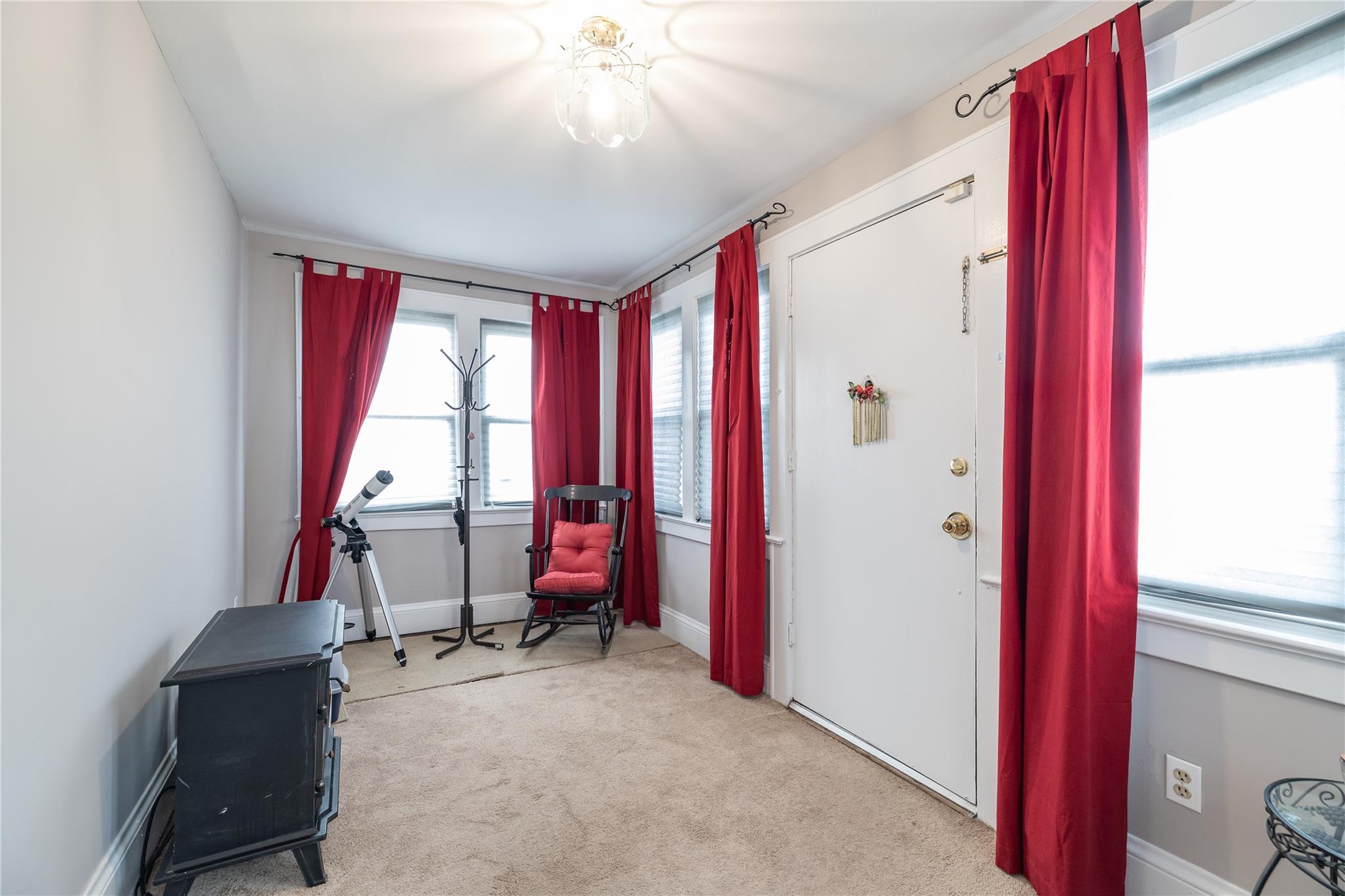 21 Cumberland Street, Rockville Centre, New York image 3