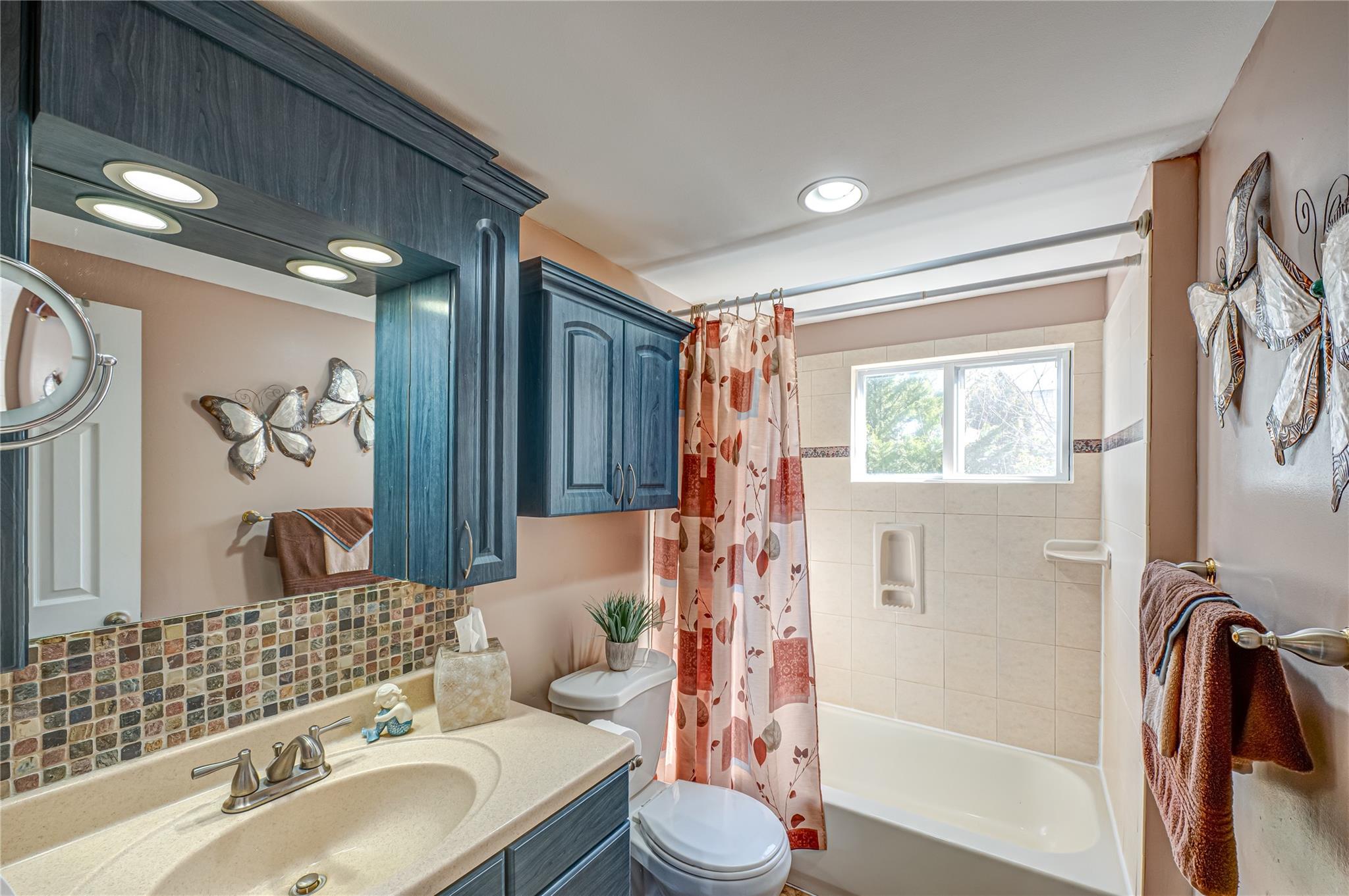2892 Wilson Avenue, Bellmore, New York image 28