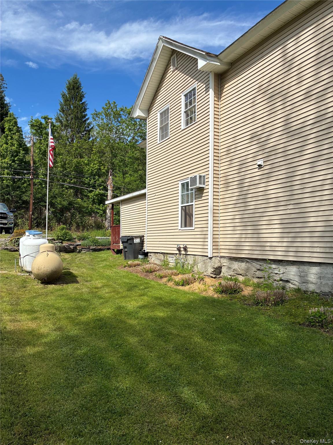 551 Old Route 17