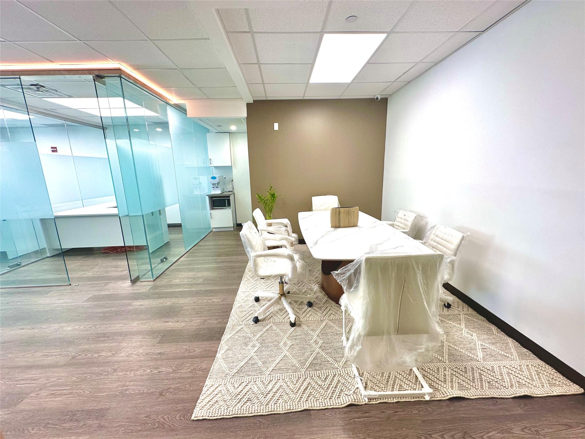 136-68 Roosevelt Avenue 5B