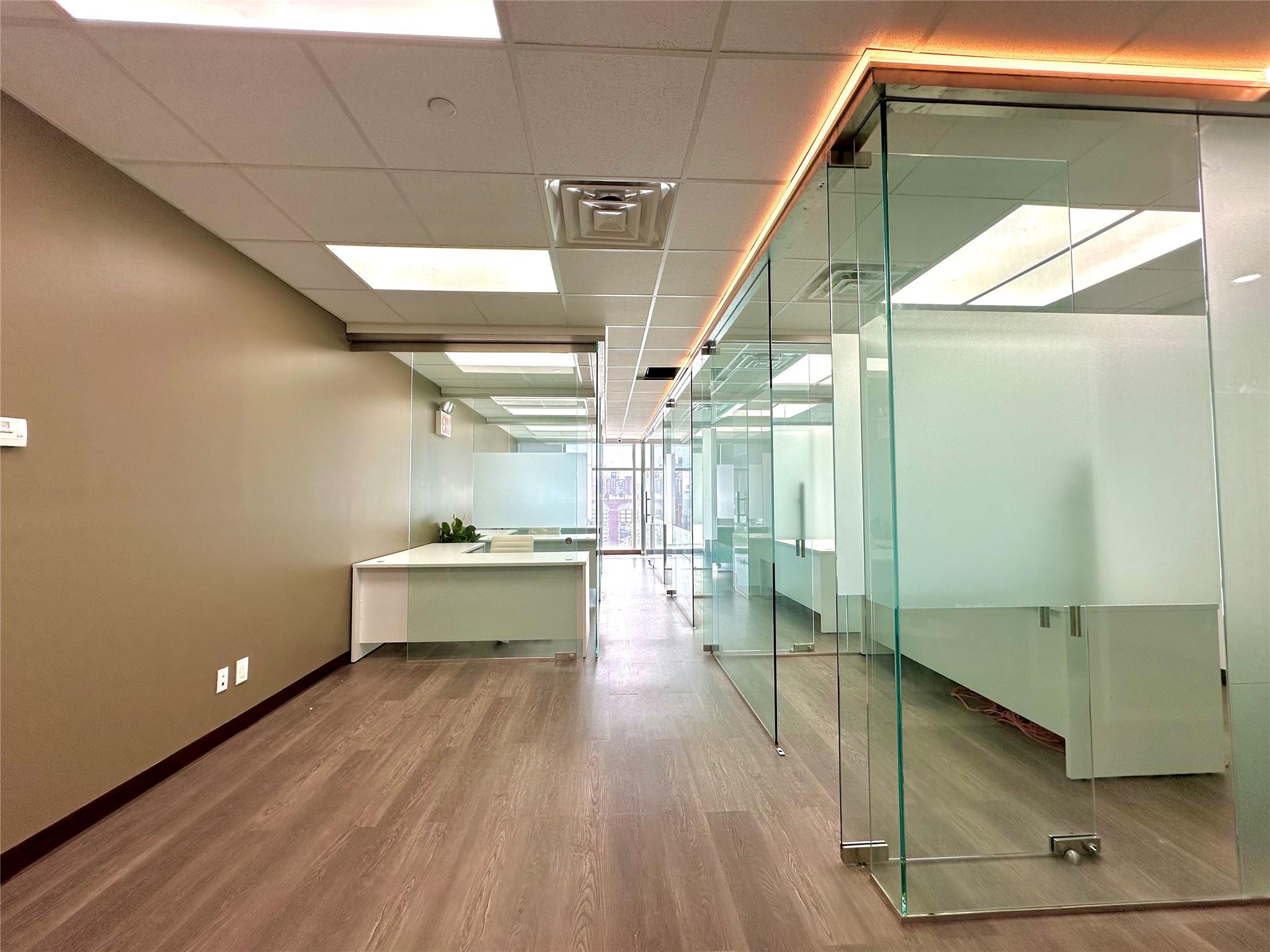 136-68 Roosevelt Avenue 5B