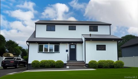 109 North Drive Massapequa NY 11758