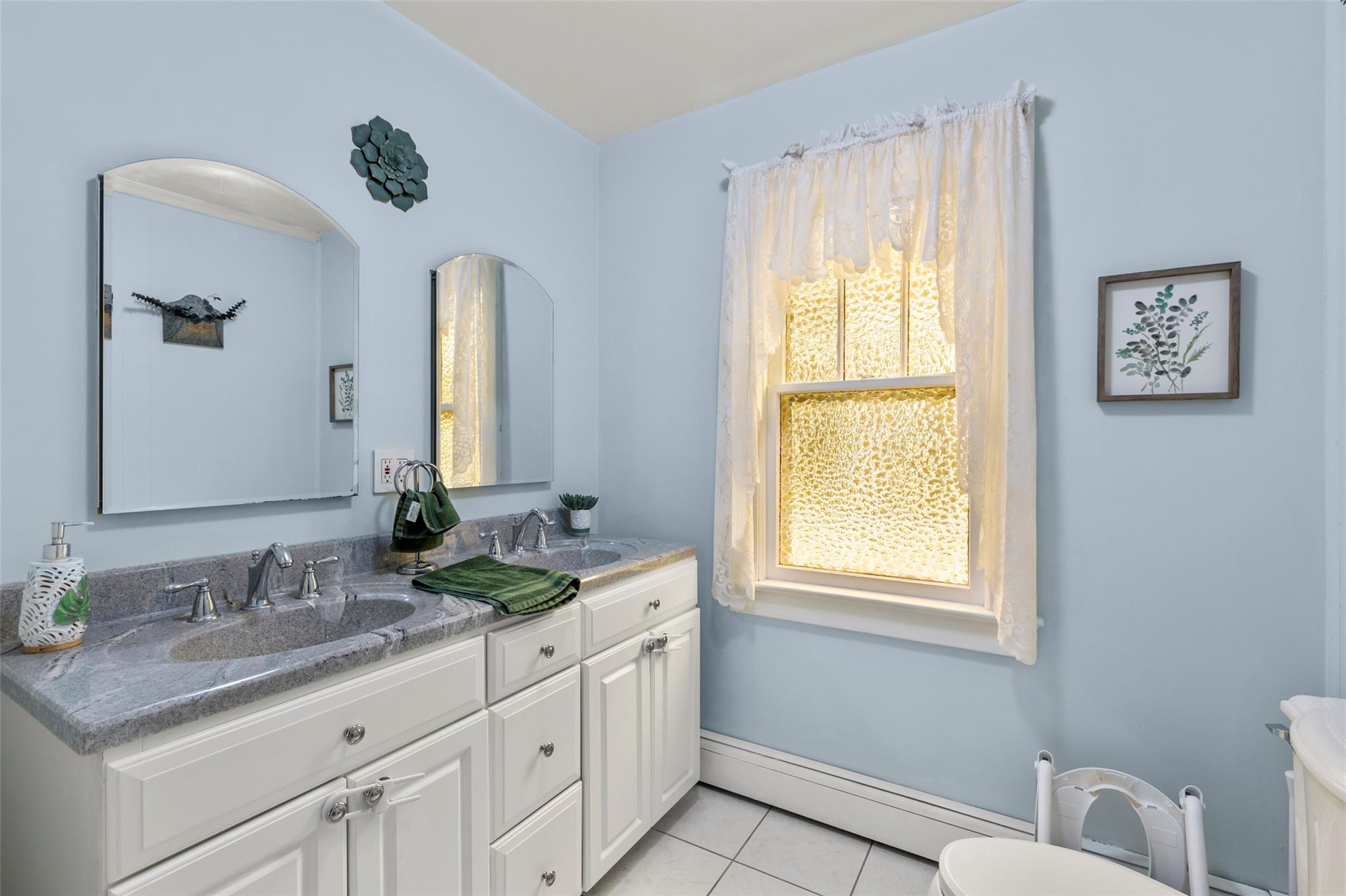 14 Kelly Court, Kings Park, New York image 11