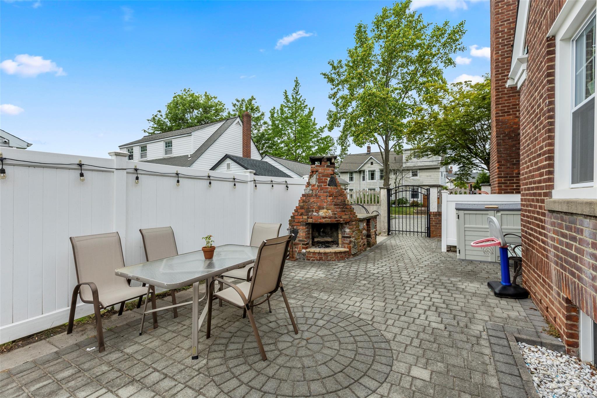 14 Kelly Court, Kings Park, New York image 7