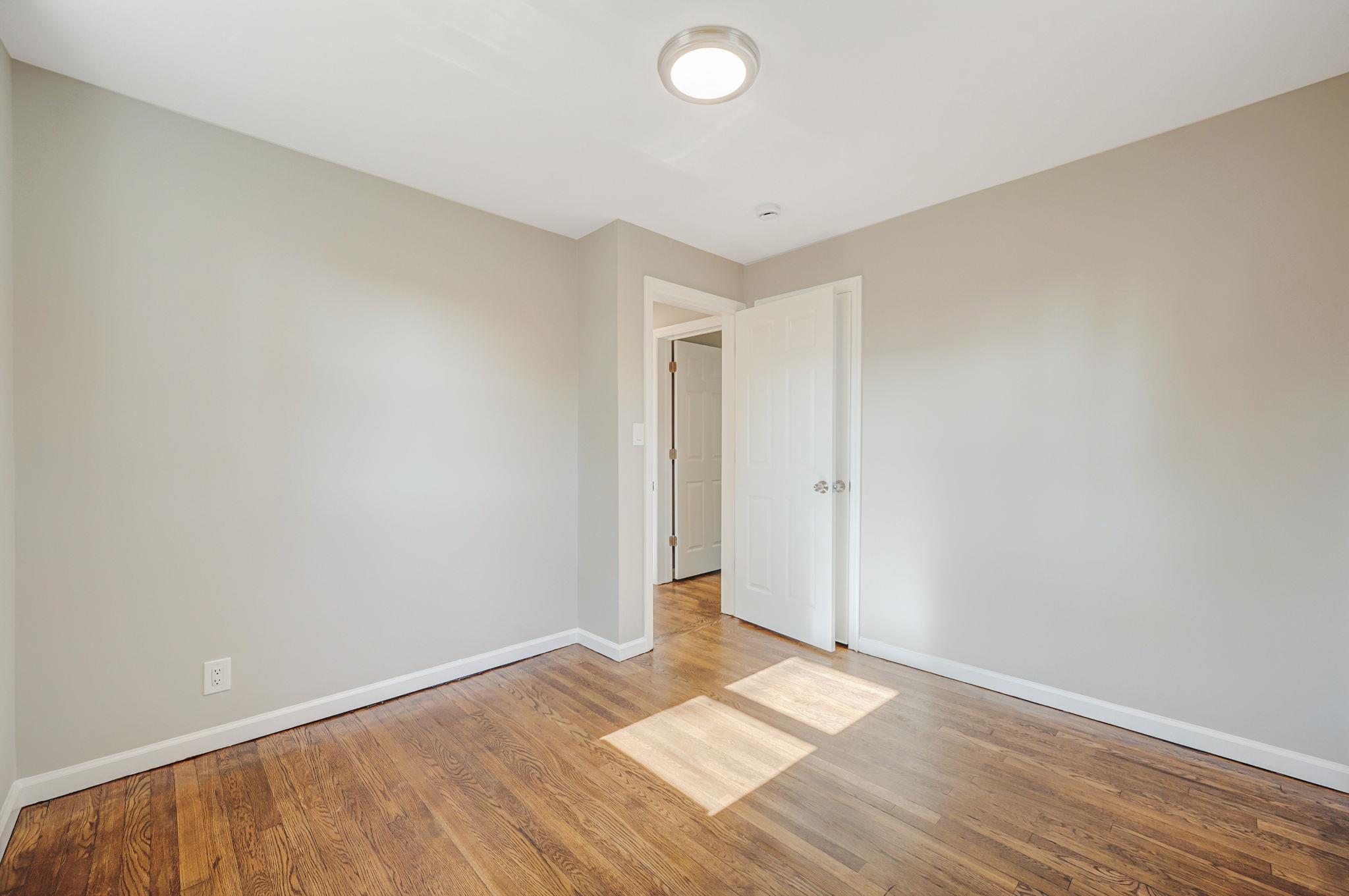 30 Winter Avenue, Wyandanch, New York image 14