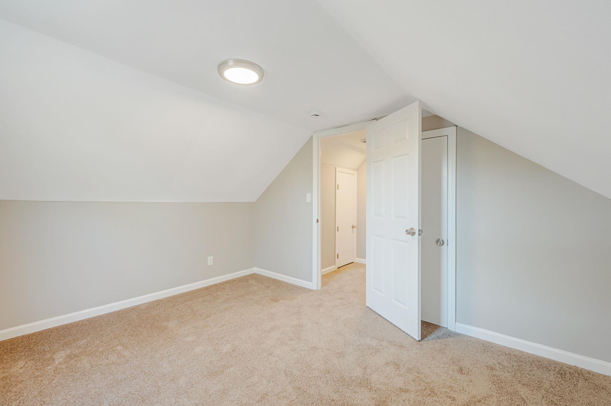 30 Winter Avenue, Wyandanch, New York image 16