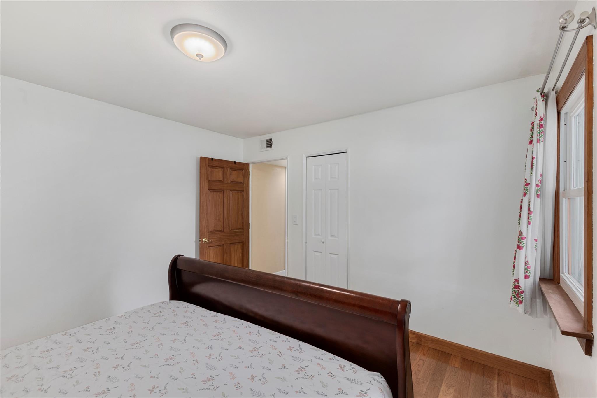 256 Round Hill Drive, Yonkers, New York image 22