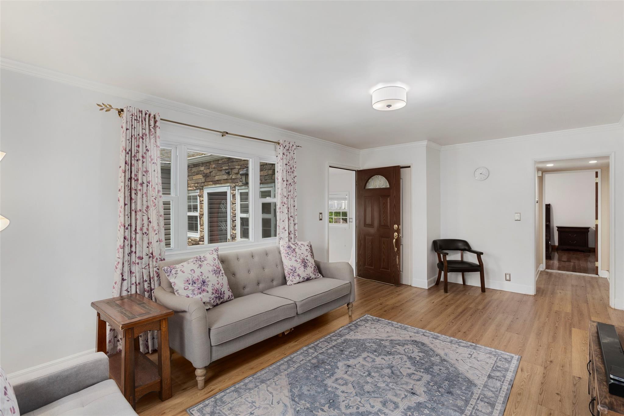 256 Round Hill Drive, Yonkers, New York image 7