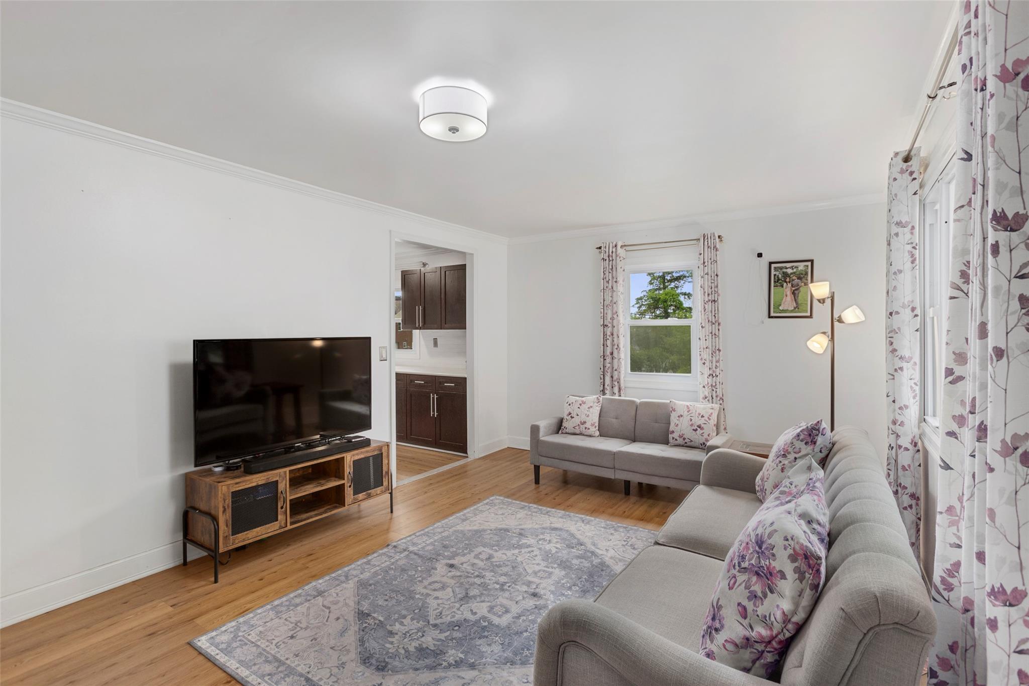 256 Round Hill Drive, Yonkers, New York image 6