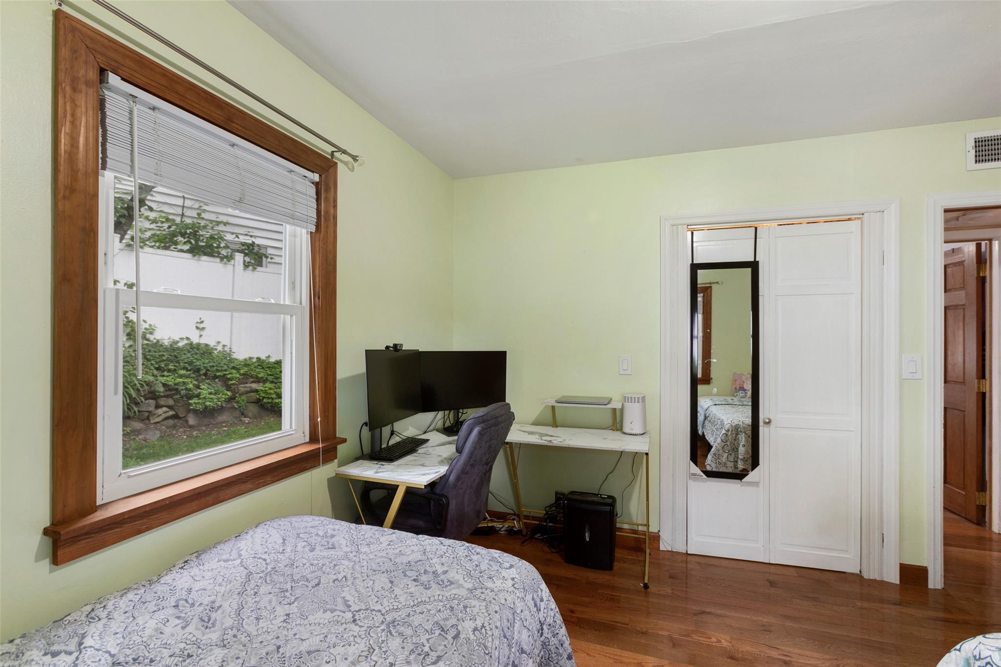 256 Round Hill Drive, Yonkers, New York image 27
