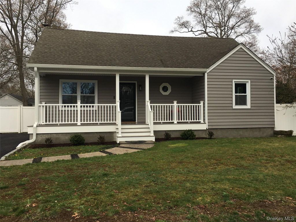 Photo of 161 Magnolia Drive, Mastic Beach, NY 11951 (MLS # 987296)