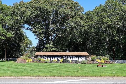 Photo of 324 Woodbridge Drive #A, Ridge, NY 11961 (MLS # 920181)