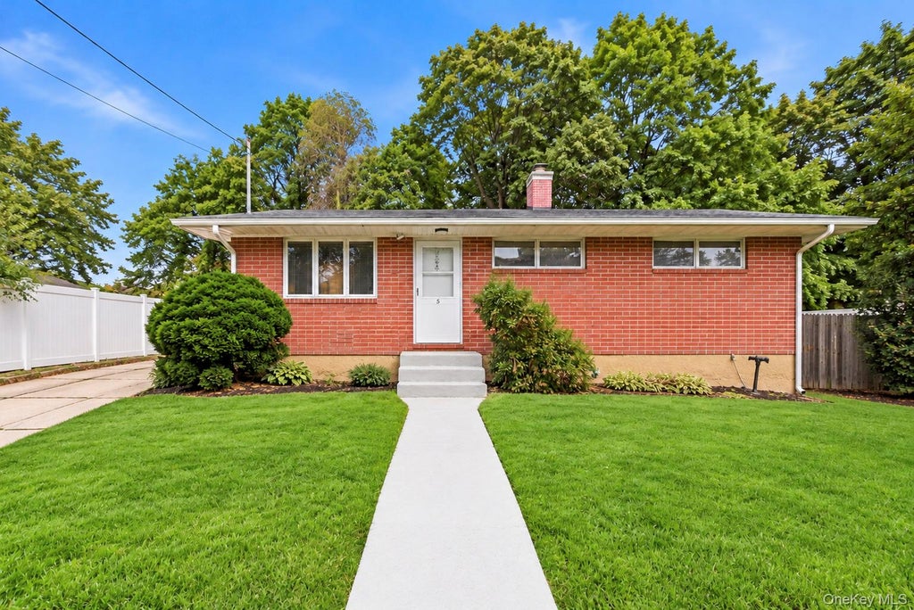 Photo of 5 Robin Road, Selden, NY 11784 (MLS # 1063738)