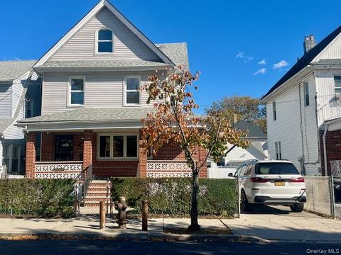 Photo of 10723 96th Street, Ozone Park, NY 11417 (MLS # 930064)