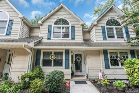 Condo For Sale - 176 Merrick Road #10<br/> Suffolk County, Amityville, NY 11701