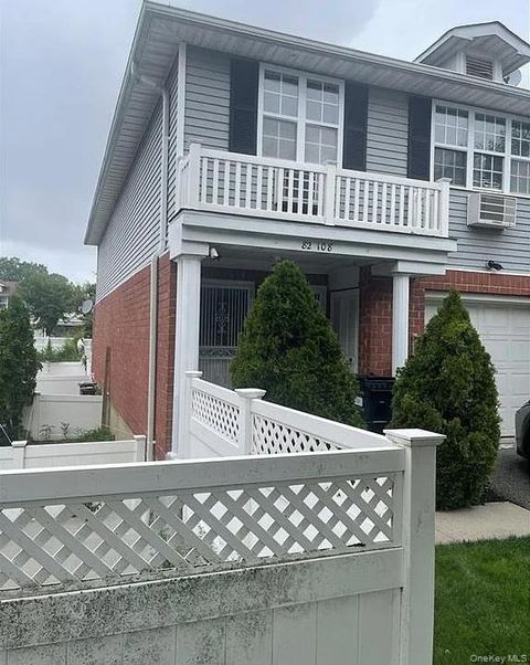 Photo of 82-108 Country Pointe Circle, Queens Village, NY 11427 (MLS # 1029829)