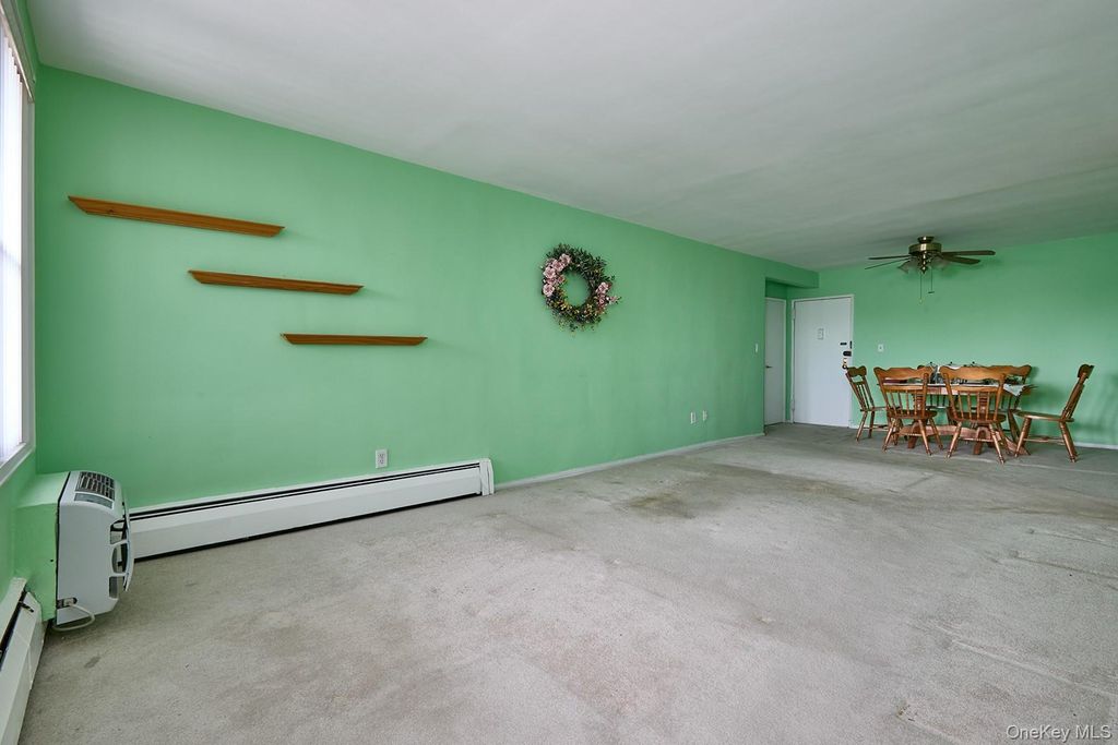 Photo of 60 Hempstead Avenue #3P, Lynbrook, NY 11563 (MLS # 1005147)