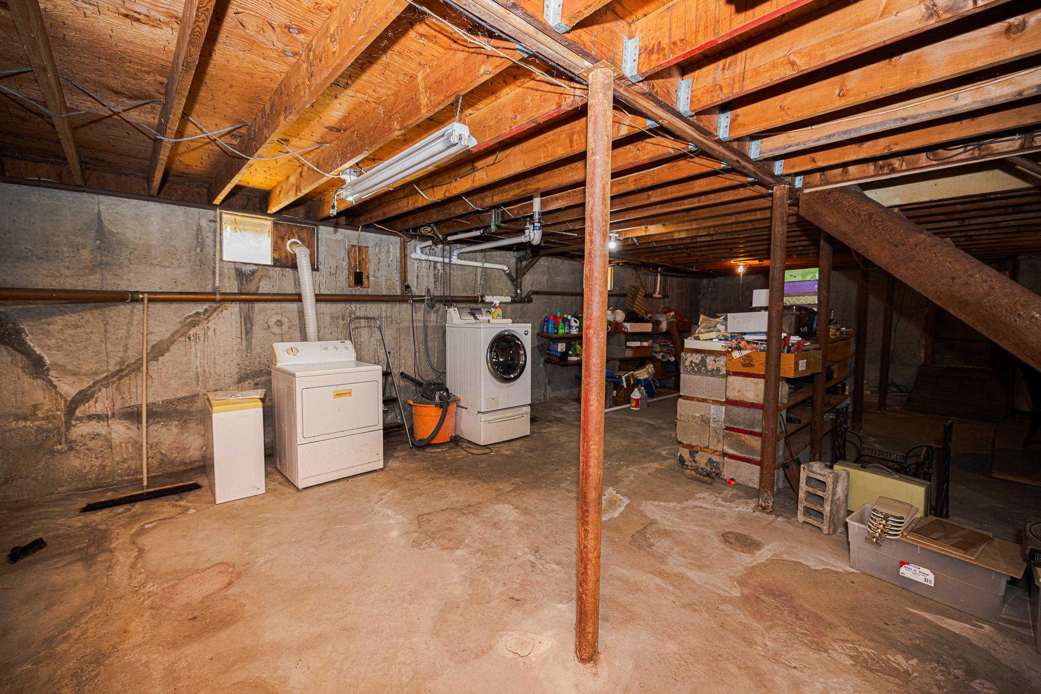 75 Squiretown Road, Hampton Bays, New York image 14