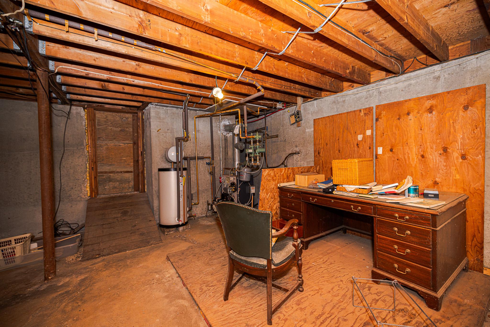 75 Squiretown Road, Hampton Bays, New York image 13