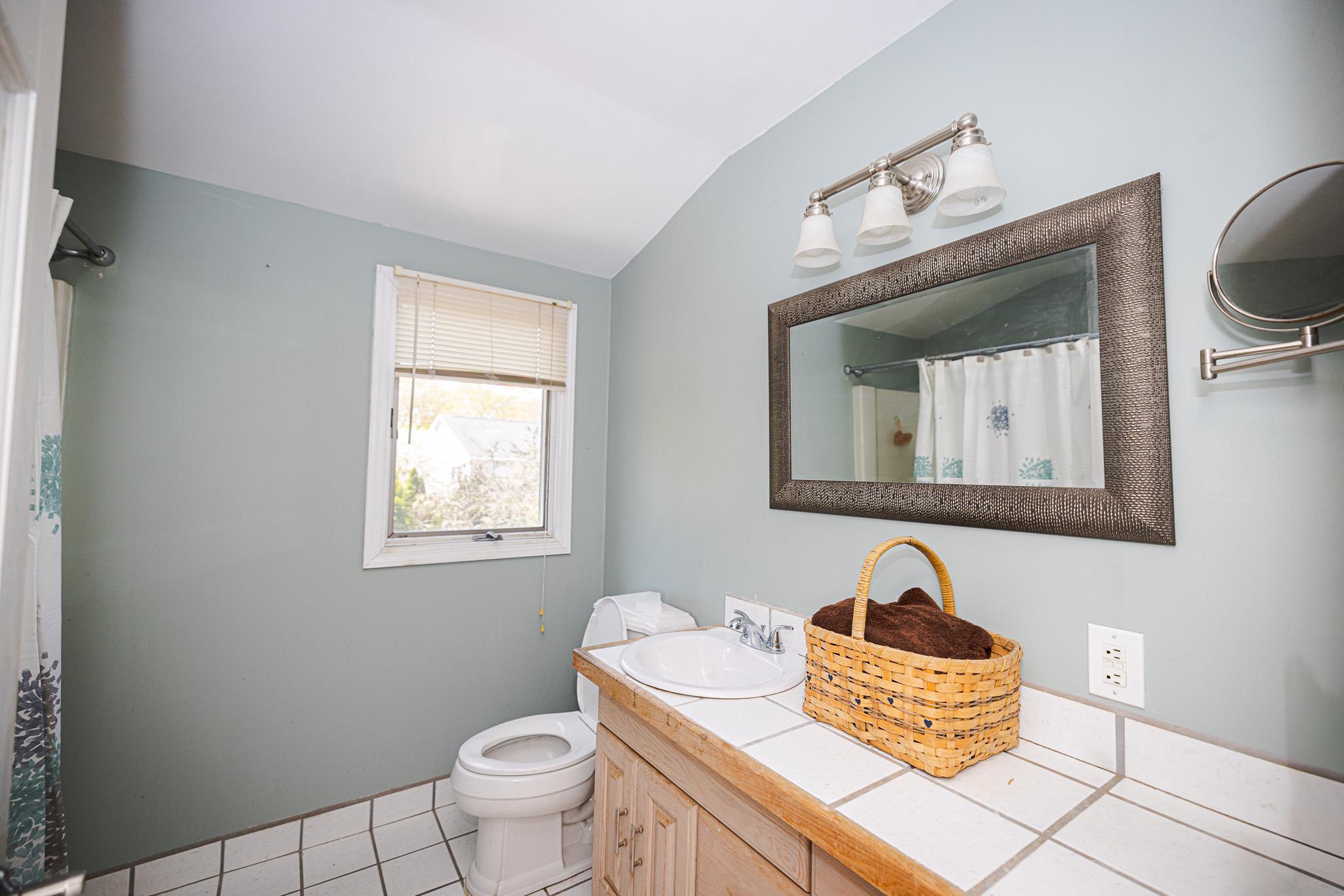 75 Squiretown Road, Hampton Bays, New York image 12