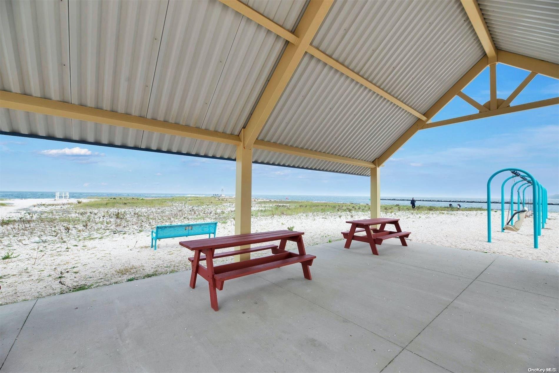 965 Breakwater Road, Mattituck, New York image 18