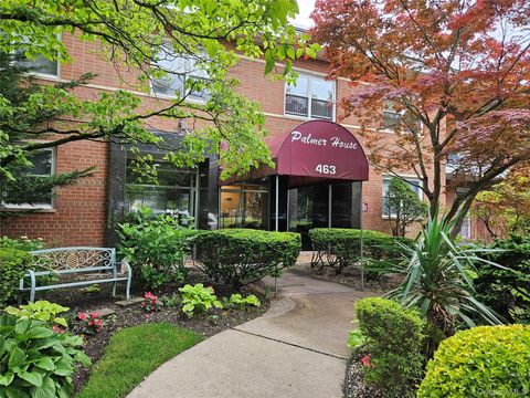 Homes For Sale - 463 Summit Avenue #2F<br/> Cedarhurst, NY 11516