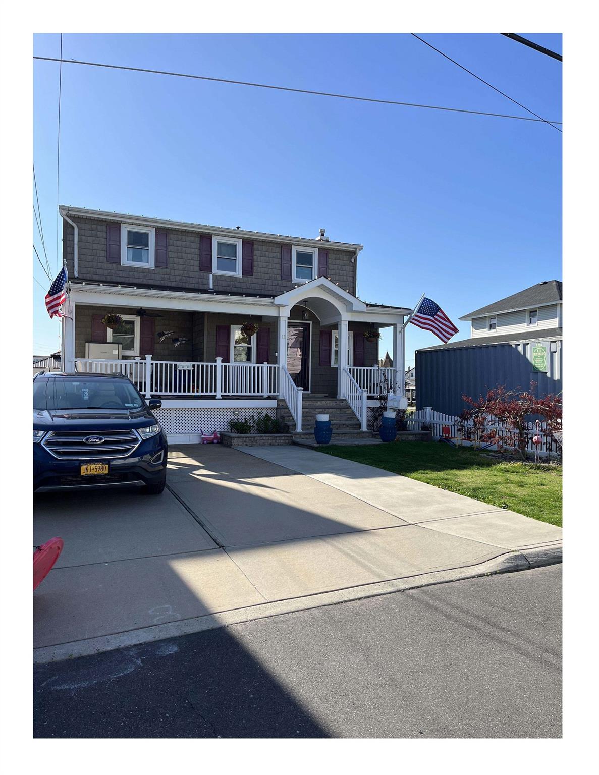 11 East Avenue, Lawrence, New York image 1