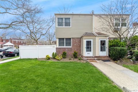 69-62 199th Street, Fresh Meadows, NY 11365 - MLS#: 984292