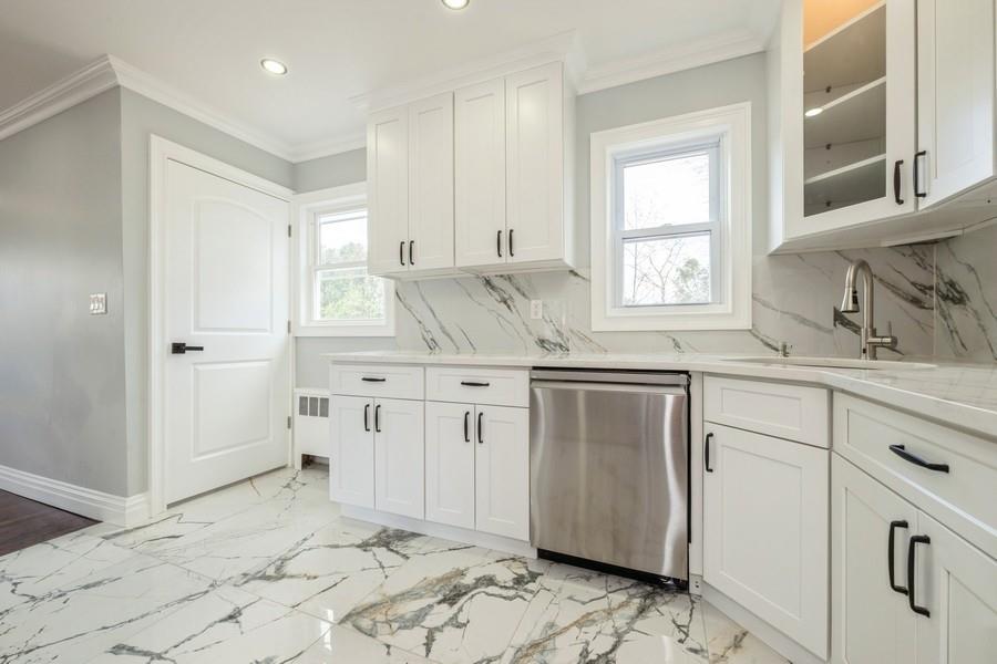 15 Kirkwood Drive, Glen Cove, New York image 15