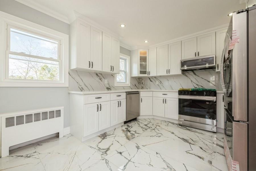 15 Kirkwood Drive, Glen Cove, New York image 12